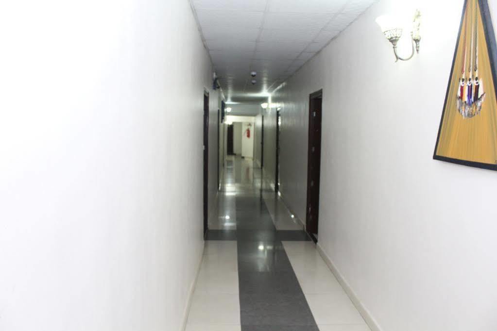 Bluespring Hotel Maryland Extérieur photo
